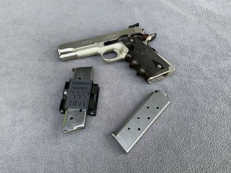 Ładownice na magazynki do Colt 1911